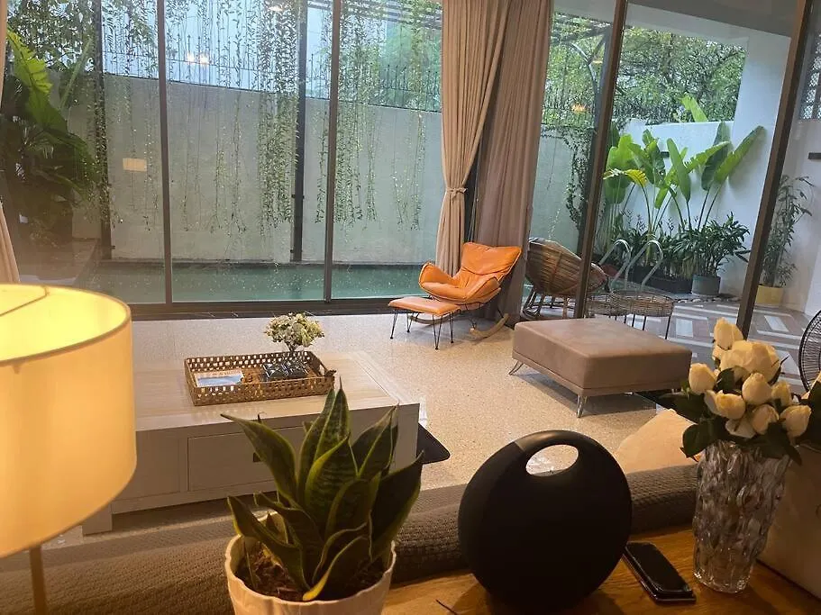 Holi Cheerful Pool Villa 나트랑